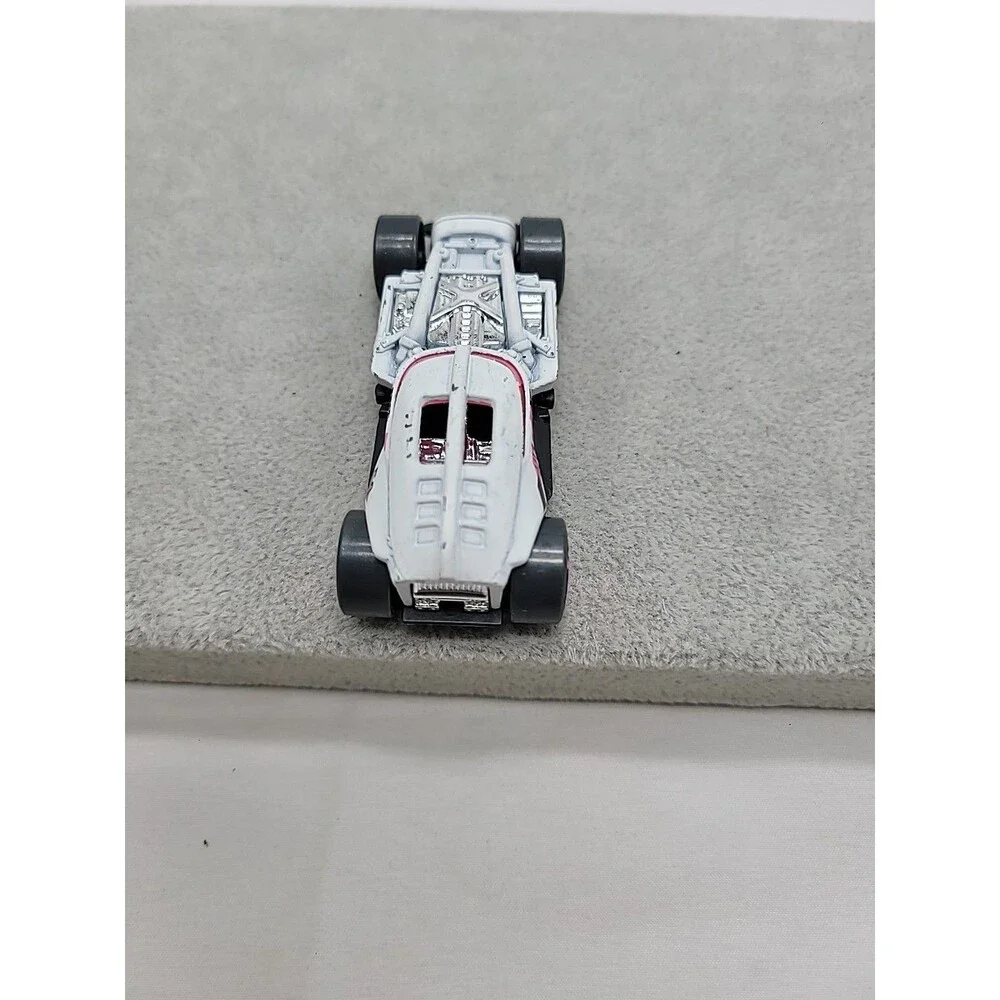 2018 Hot Wheels HW50 Concept Speed Blur White Diecast 1:64 Toy Race Car